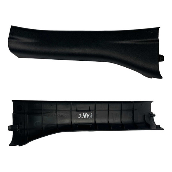 Soleira Traseira Direita Yaris Sedan 2022 2024  Preto