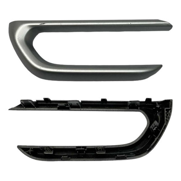 Moldura Difusor Lado Direito Chevrolet Tracker 2021