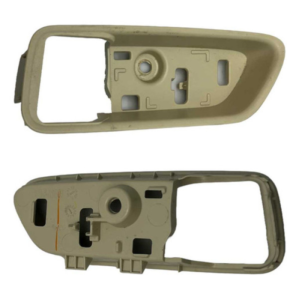 Acabamento Maçaneta Interna Motorista Corolla Altis 2021/24 - Dianteira