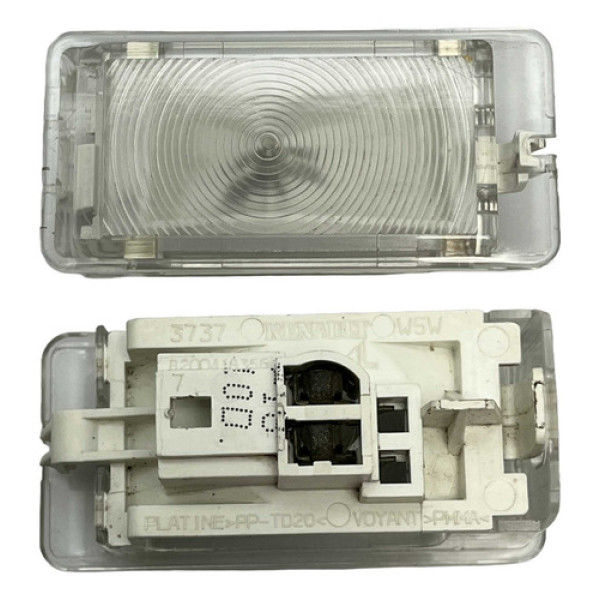 Luz Porta Malas Renault Logan Sandero 2015 | 8200418356