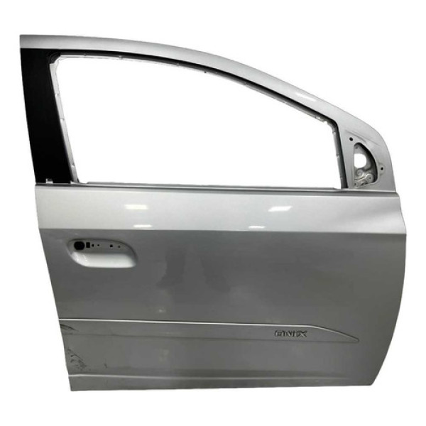Porta Dianteira Direita Chevrolet Onix 2013 2019 Dianteira Direita Prata