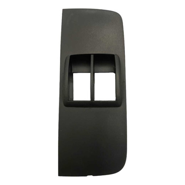 Moldura Duplo Vidro Dianteira Esquerda Fiat Strada 2004 2015