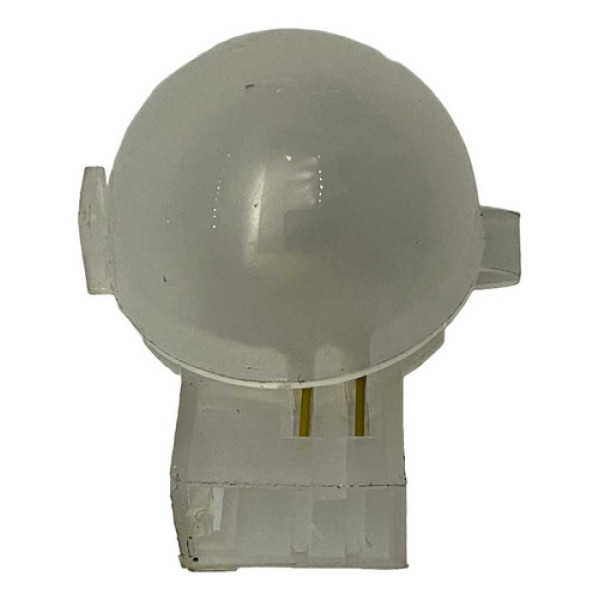 Luz Cortesia  Porta Malas Nissan Versa 2023 2024