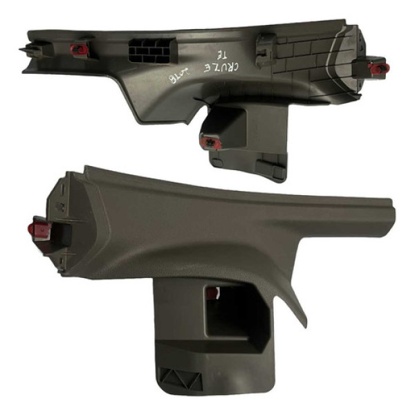 Soleira Traseira Esquerda Chevrolet Cruze 2019 | 13454168 Preto