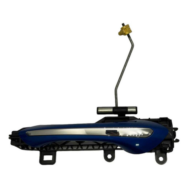 Maçaneta  Traseira Esquerda Chevrolet Tracker Premier 2020 Traseira