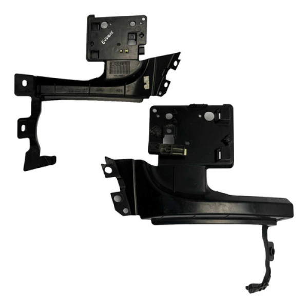 Guia Parachoque Traseiro Direito Evoque 14/15 Ej3217a150