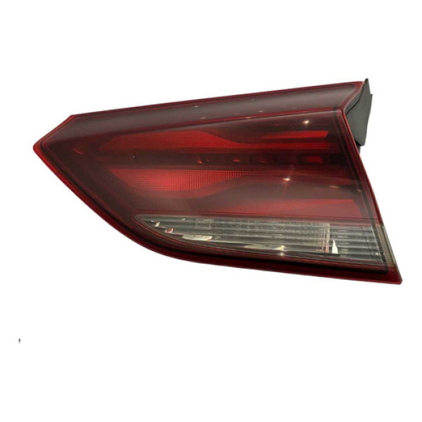 Lanterna Tampa Porta Malas Direita Chevrolet Tracker 2022 23 - Direito/passageiro - Vermelho