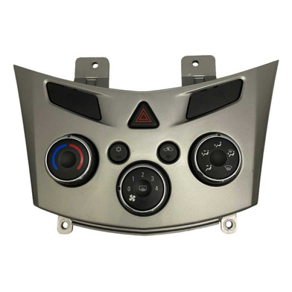 Comando Painel Controle Ar Cond Aquecedor Tracker 2014