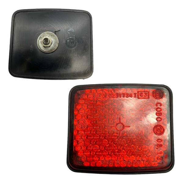 Refletor Olho Gato Parachoque Traseiro Fiat Doblo Essense