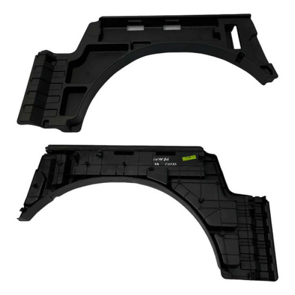 Acabamento Porta Malas Estepe Direito Toyota Cross 23