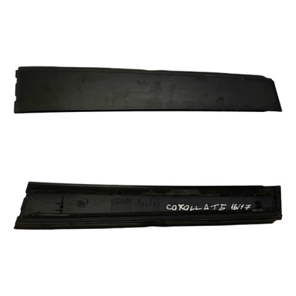Moldura Coluna Traseira Esquerda Corolla 2016/17 | 105805a1