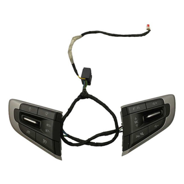 Comando Mídia Volante Chevrolet Tracker Premier 2021 Detalhe