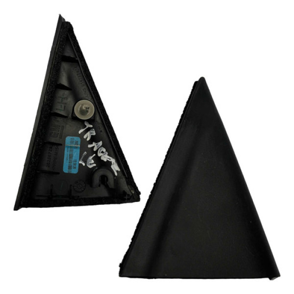 Moldura Interno Porta Traseira Esquerda Tracker 2020 2023