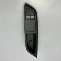Moldura Botão Vidro Dianteiro Esquerdo Onix 2017/19 52140022