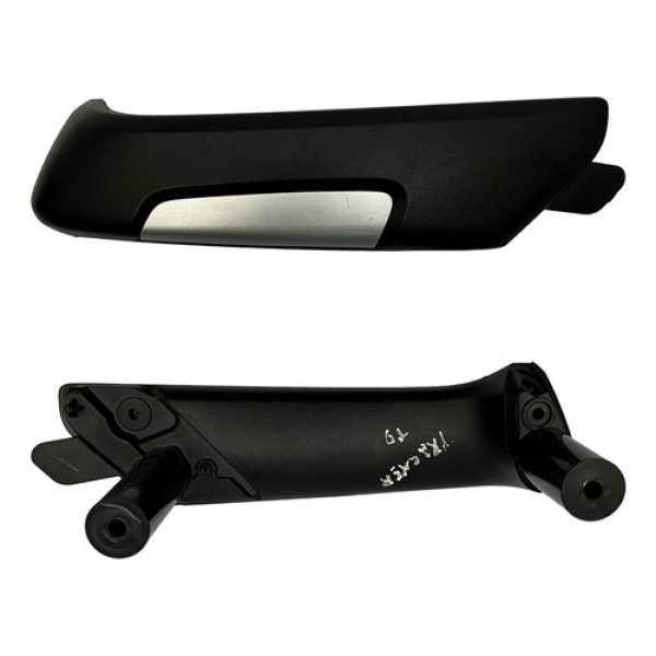 Puxador Interno Traseiro Direito Chevrolet Tracker 2021 Traseira