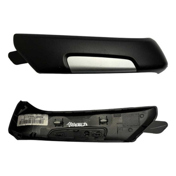 Acabamento Apoio Braço Dianteiro Esquerdo Tracker 2020 2021  Preto